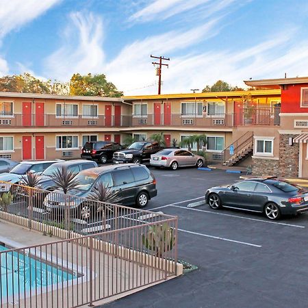 Friendly Hills Inn Whittier Luaran gambar