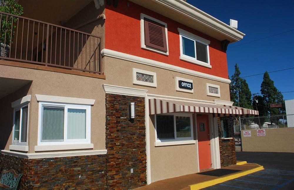 Friendly Hills Inn Whittier Luaran gambar