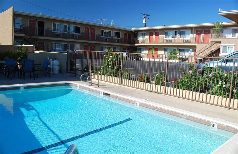 Friendly Hills Inn Whittier Luaran gambar