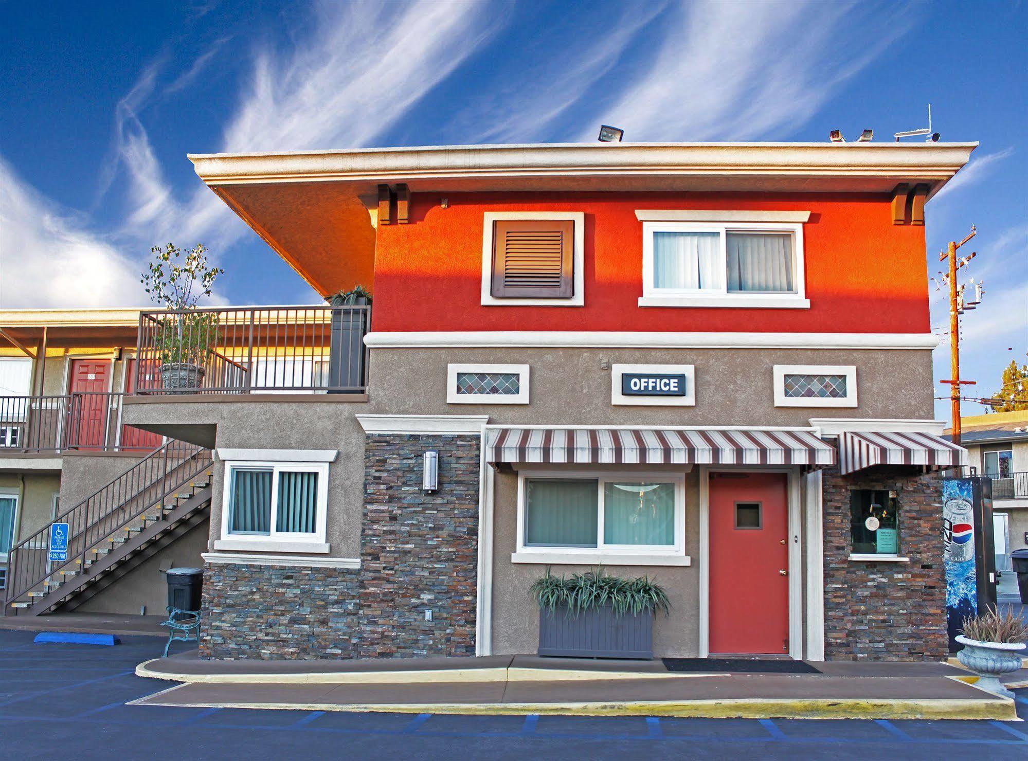 Friendly Hills Inn Whittier Luaran gambar